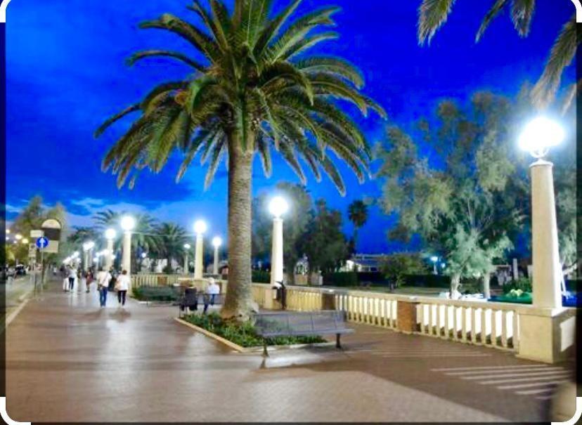 Beach E Relax A Giulianova Eksteriør billede